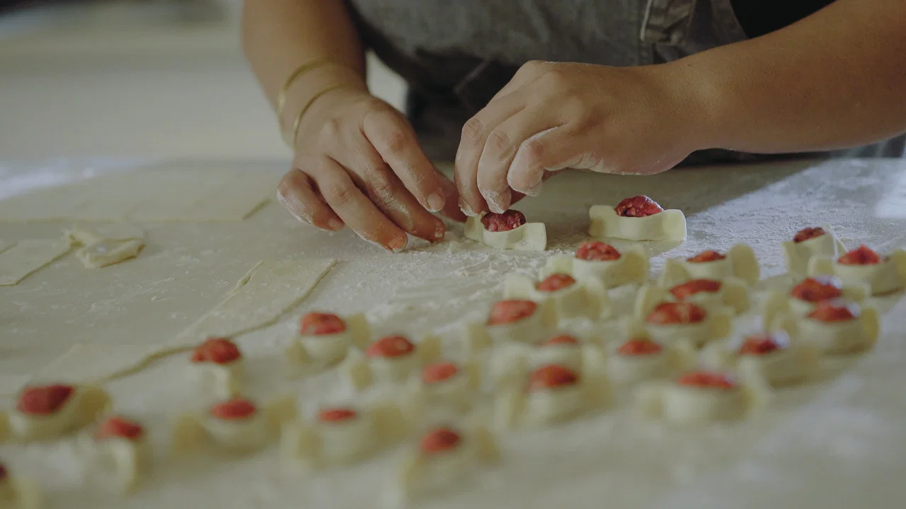 Breaking Bread - 剧照