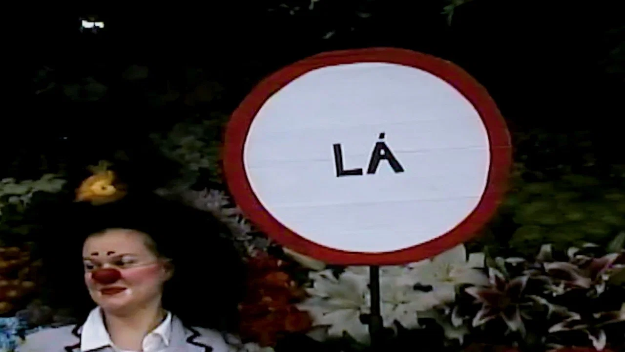 Elas v&ecirc;m de L&Aacute; - 剧照
