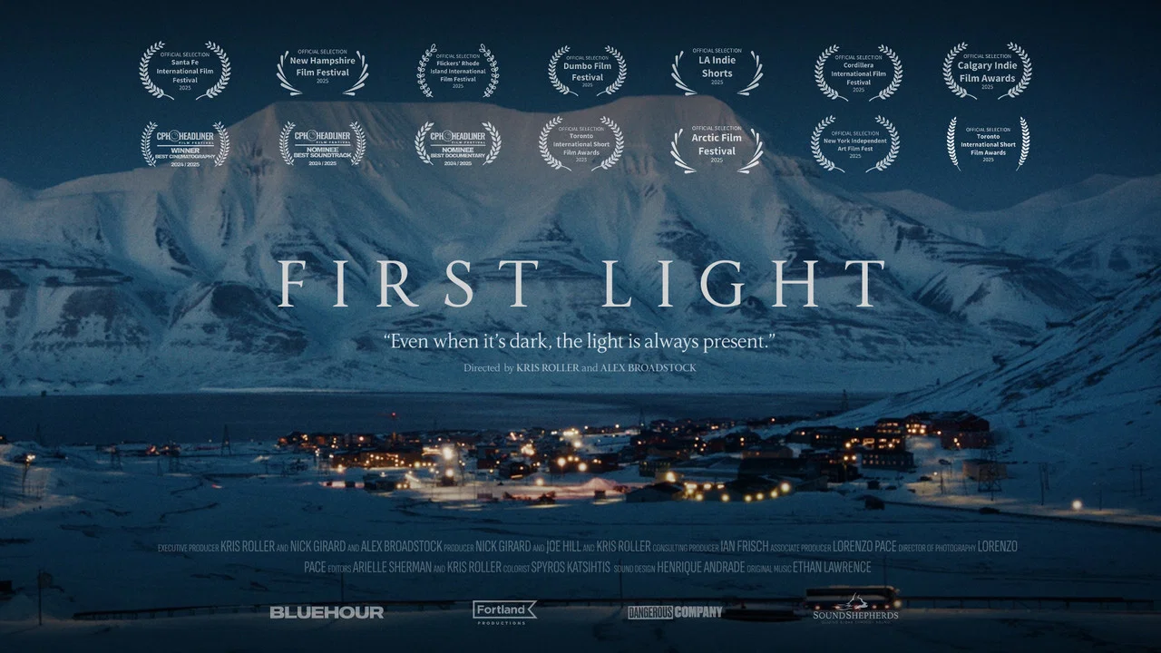 First Light - 剧照