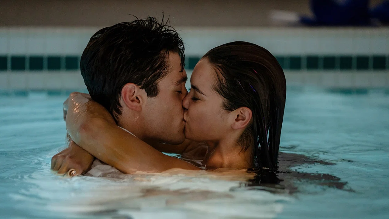 Kissing Is the Easy Part - 剧照