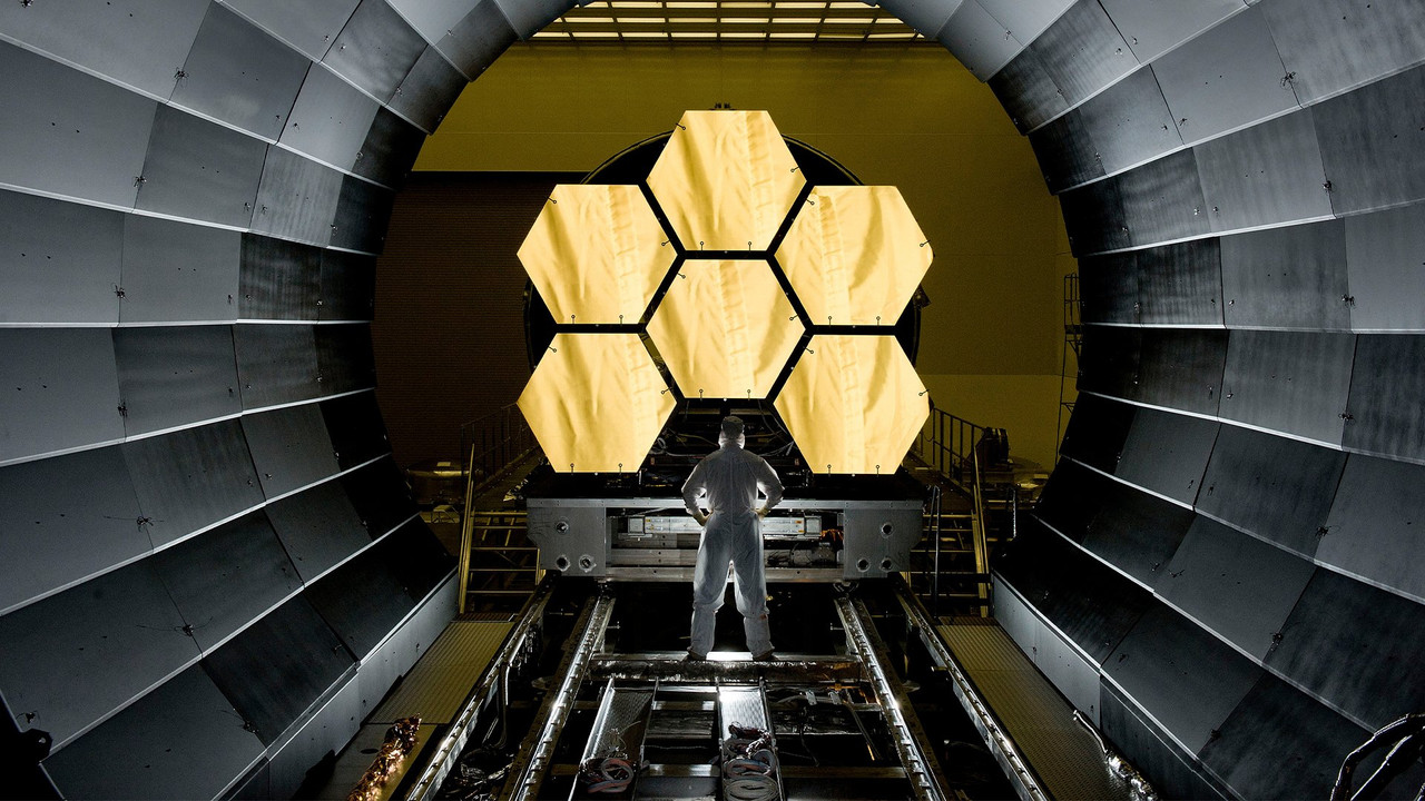Ultimate Space Telescope - 剧照
