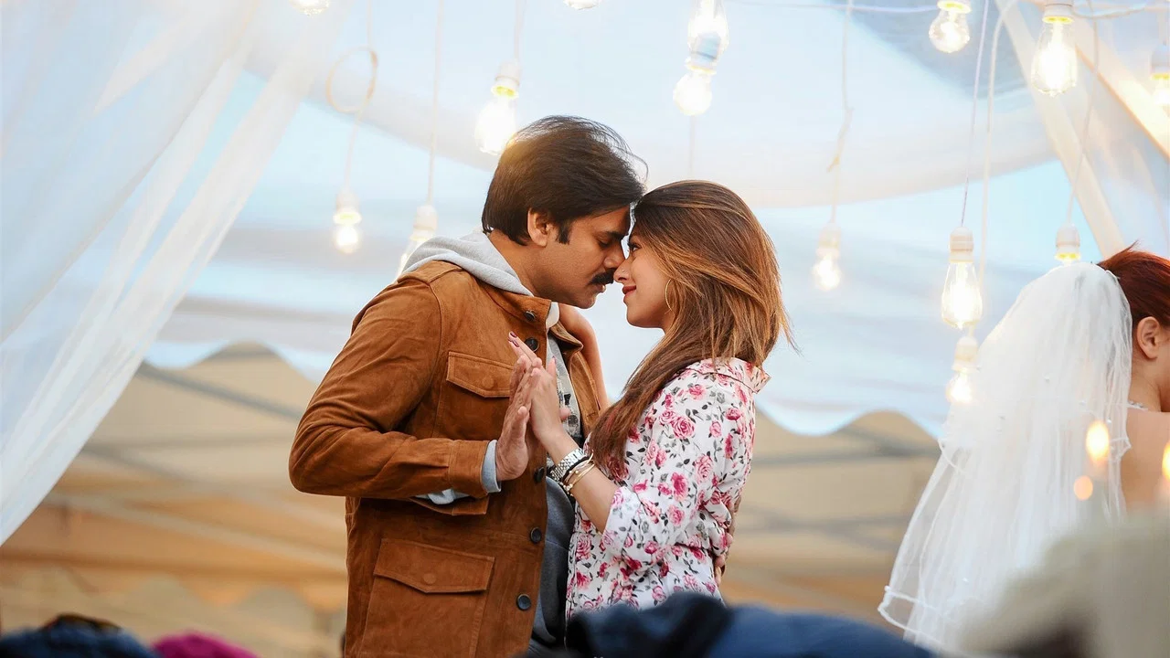 అజ్ఞాతవాసి - 剧照