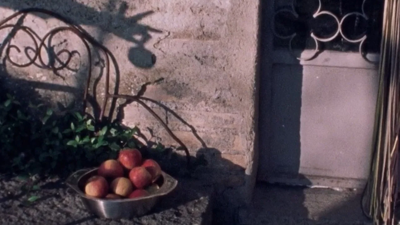 Ad una mela - 剧照