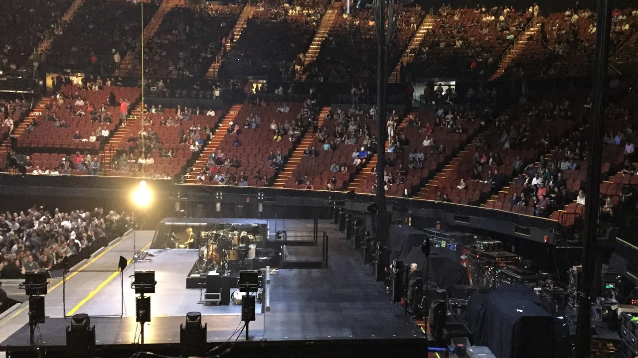 U2：赤子之心世界巡回演唱会巴黎站 - 剧照