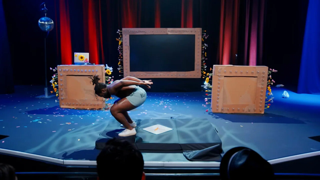 Demi Adejuyigbe: Is Going to Do One (1) Backflip - 剧照