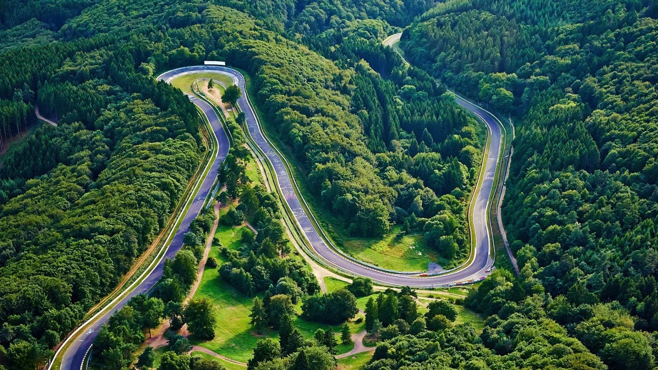 N&uuml;rburgring - 100 Jahre gr&uuml;ne H&ouml;lle - 剧照