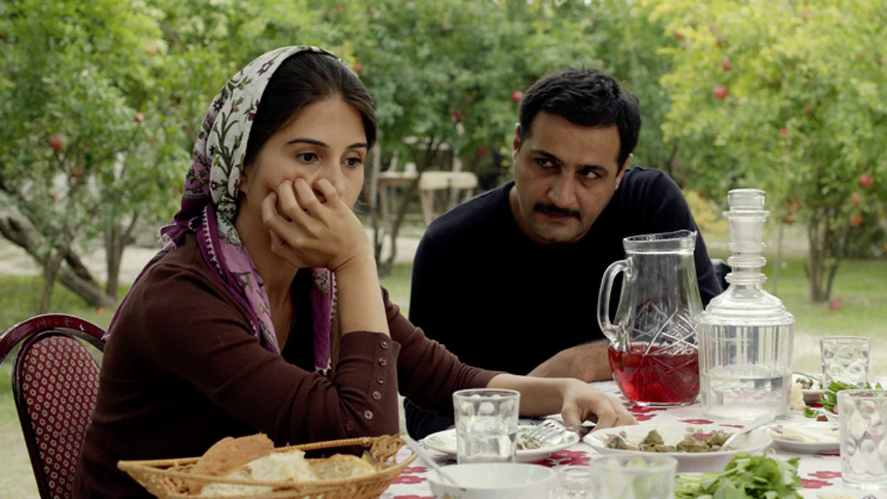 Nar Bağı - 剧照
