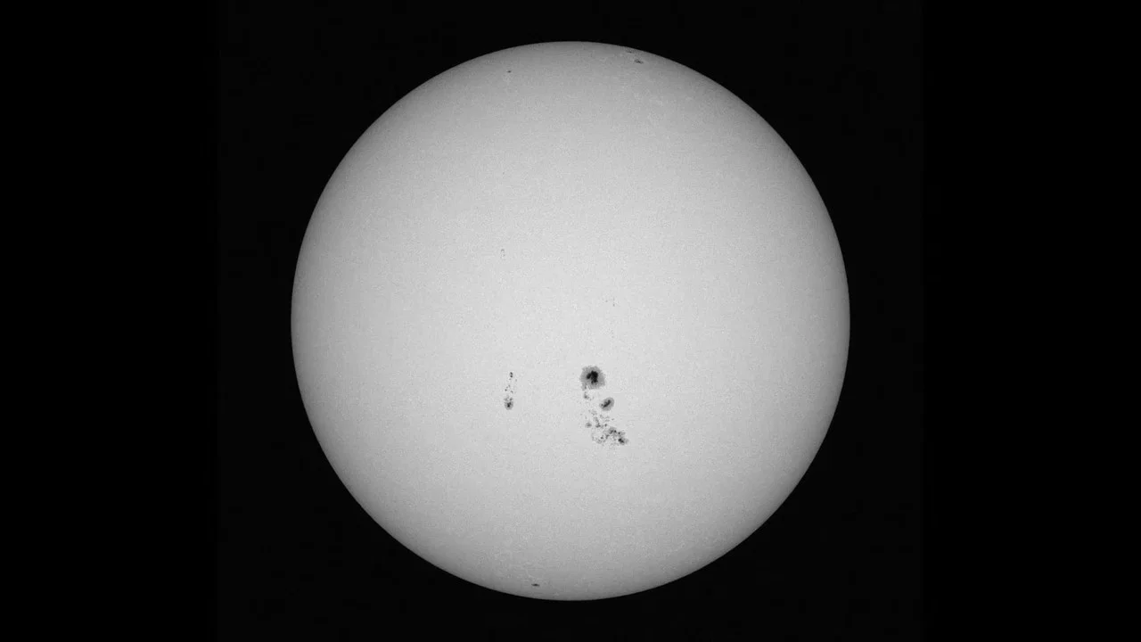 The Sun - 剧照