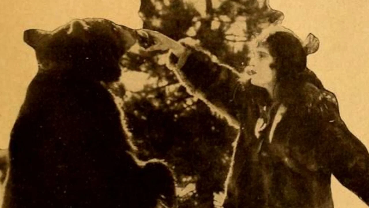 The Courage of Marge O'Doone - 剧照