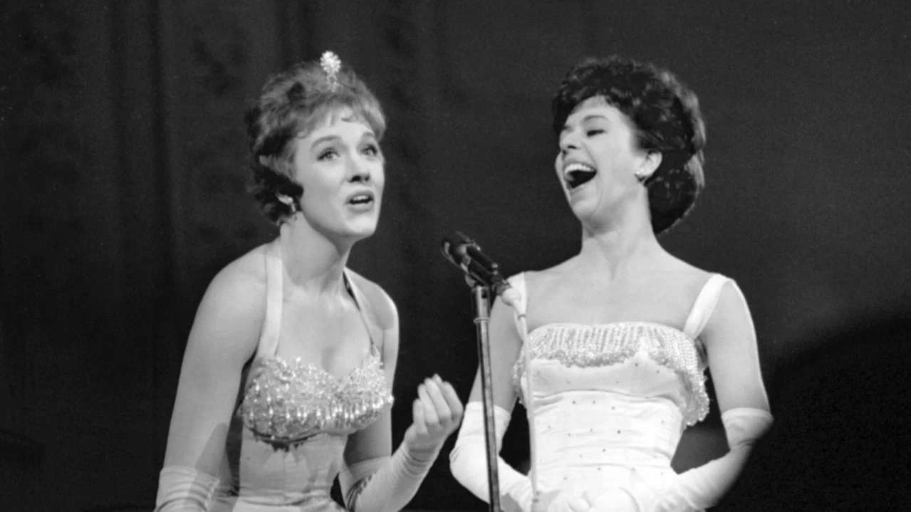 Julie and Carol at Carnegie Hall - 剧照