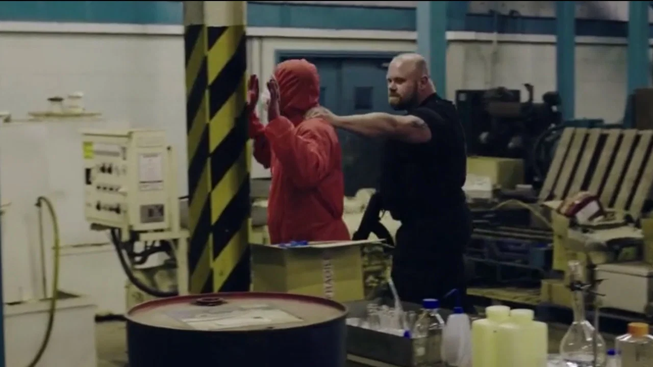 Hooligan Escape The Russian Job - 剧照