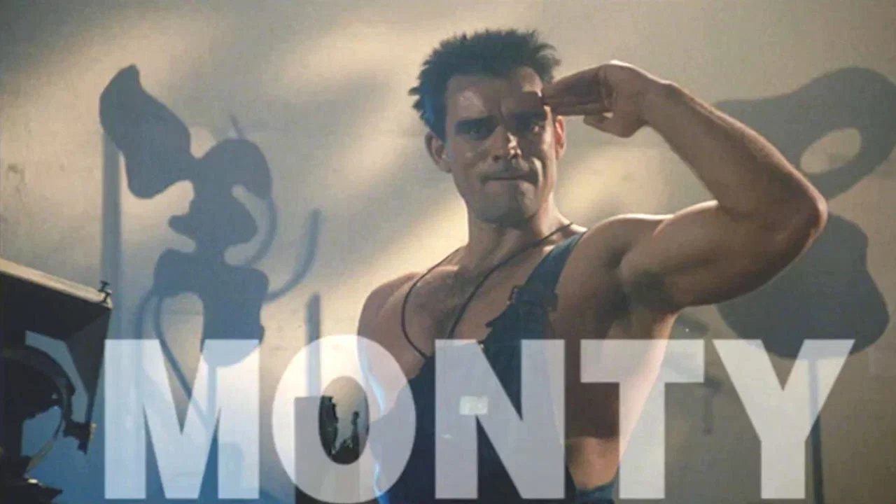 Flexing with Monty - 剧照