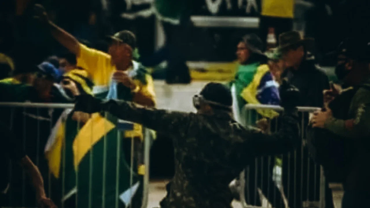 8/1 &ndash; A Democracia Resiste - 剧照