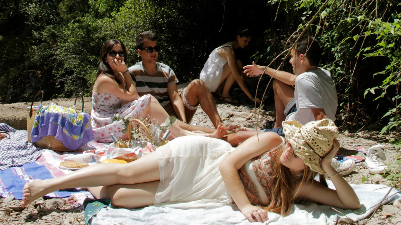 Picnic - 剧照