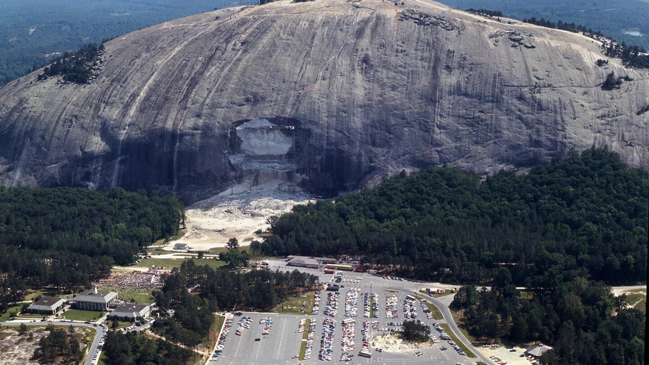 Monument: The Untold Story of Stone Mountain - 剧照