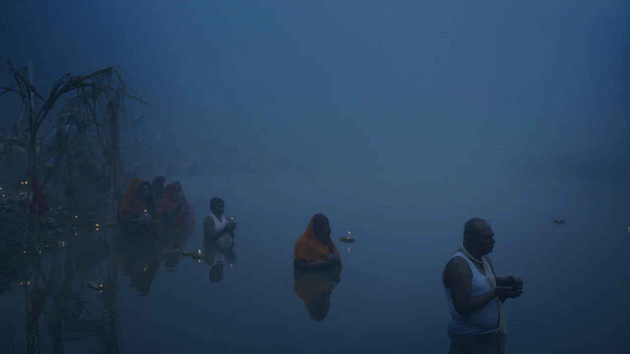 গামক ঘর - 剧照