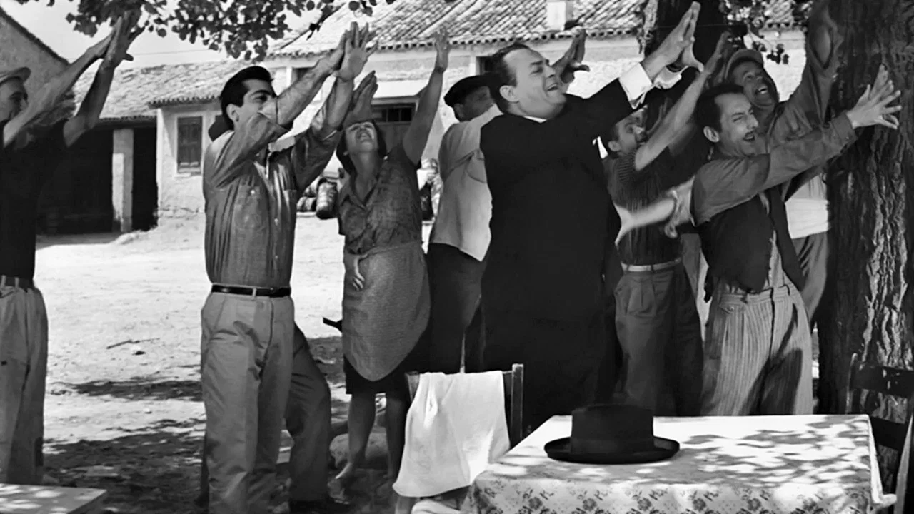 &Upsilon;&pi;ά&rho;&chi;&epsilon;&iota; &Kappa;&alpha;&iota; &Phi;&iota;&lambda;ό&tau;&iota;&mu;&omicron; - 剧照