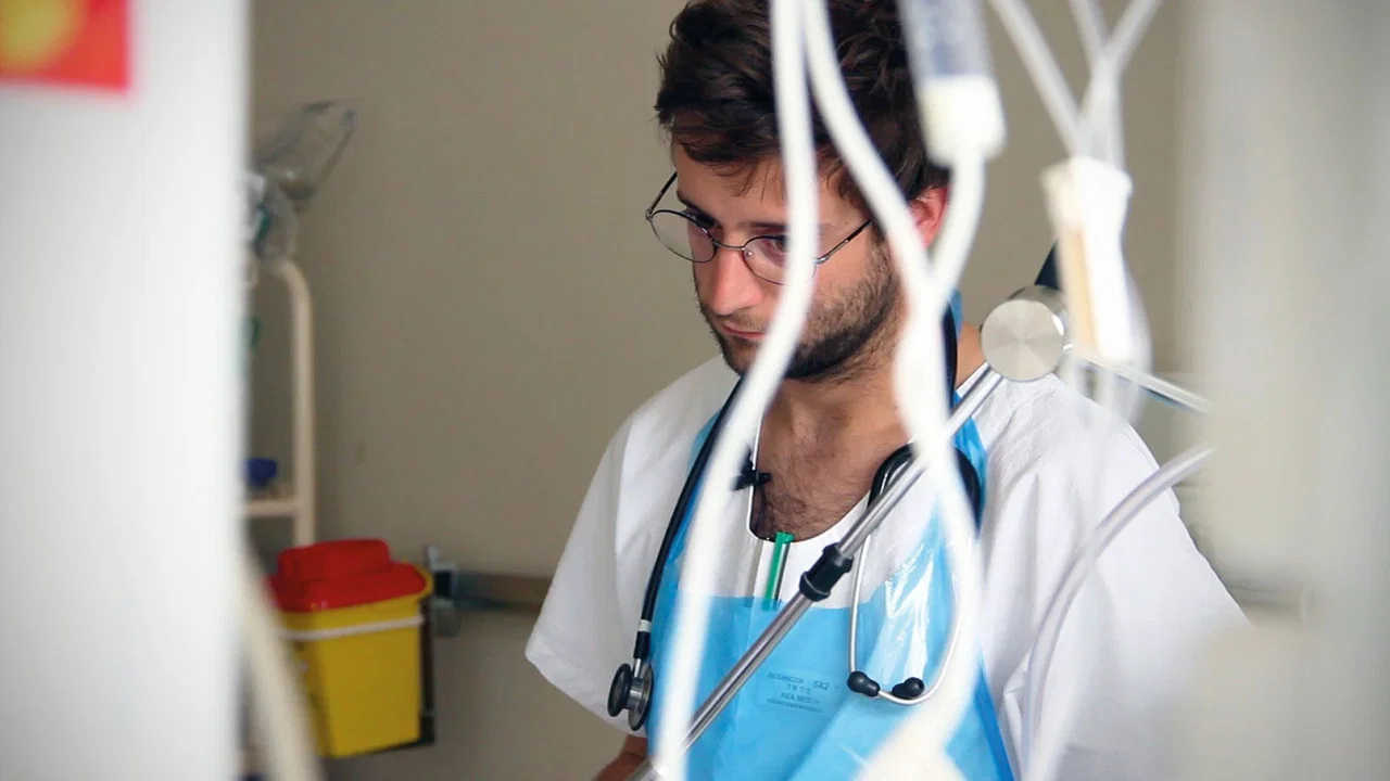 Toubib, 12 ann&eacute;es dans la vie d'un &eacute;tudiant en m&eacute;decine - 剧照