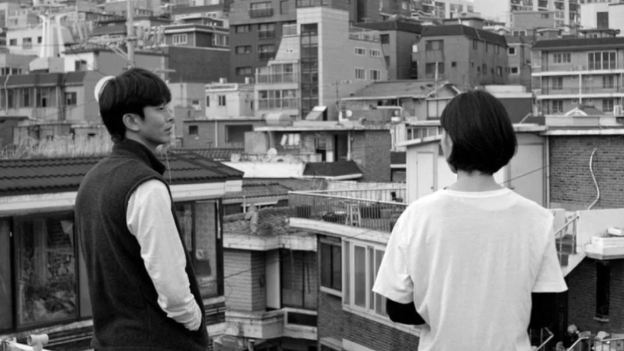 아워 미드나잇 - 剧照