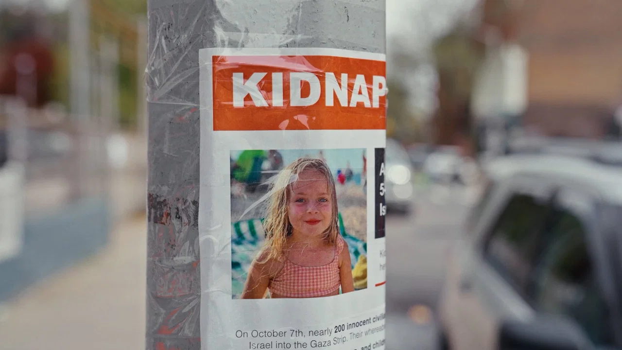 Torn: The Israel-Palestine Poster War on New York City Streets - 剧照