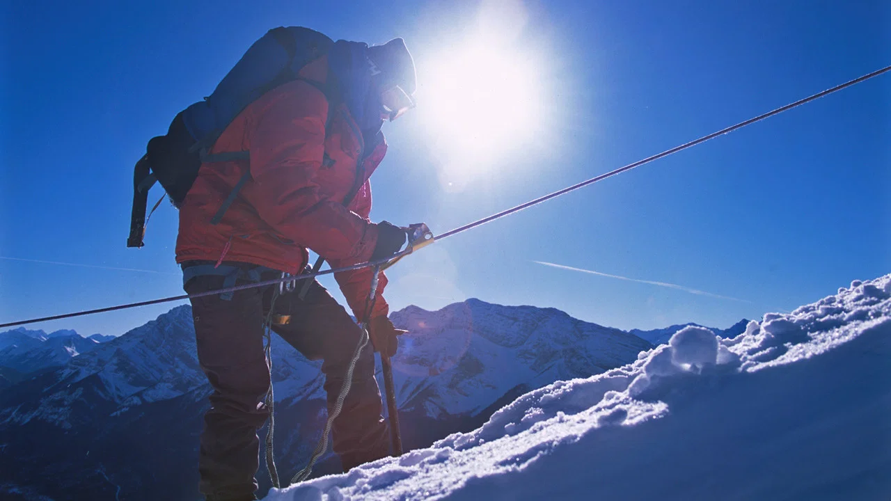 The Dark Side of Everest - 剧照