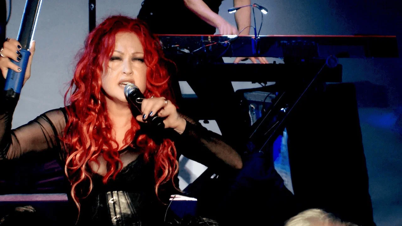 Cyndi Lauper - Front and Center Presents - 剧照