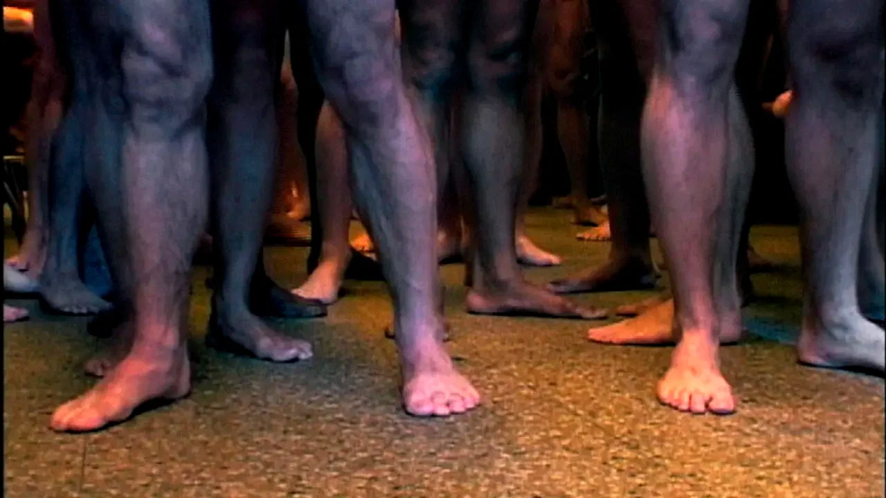 Positively Naked - 剧照