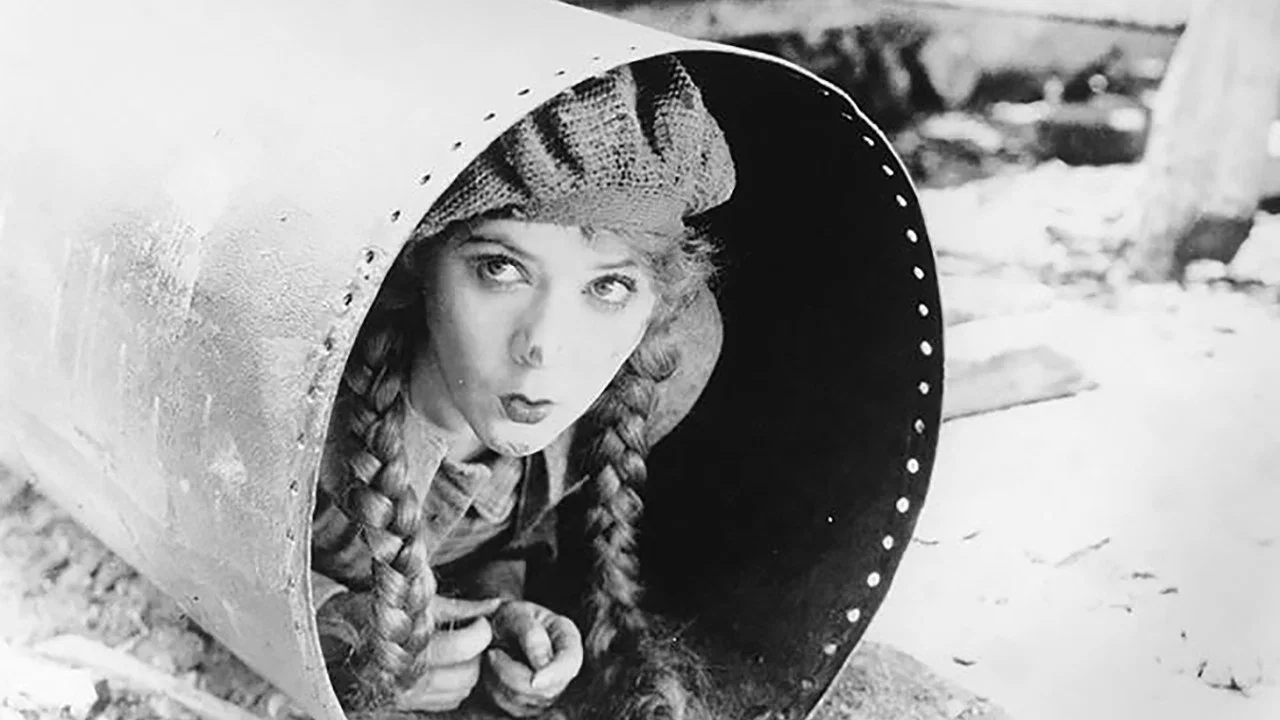 Little Annie Rooney - 剧照