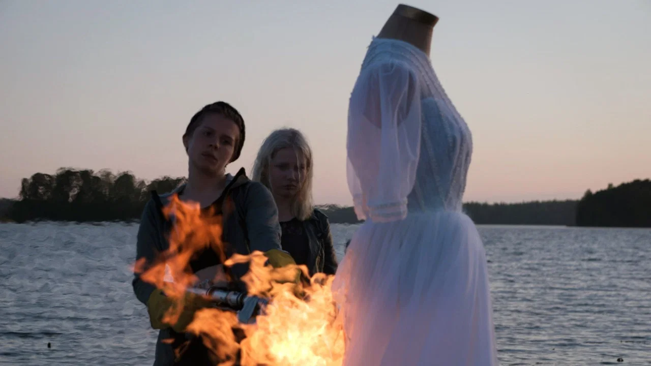 Lauri M&auml;ntyvaaran tuuheet ripset - 剧照