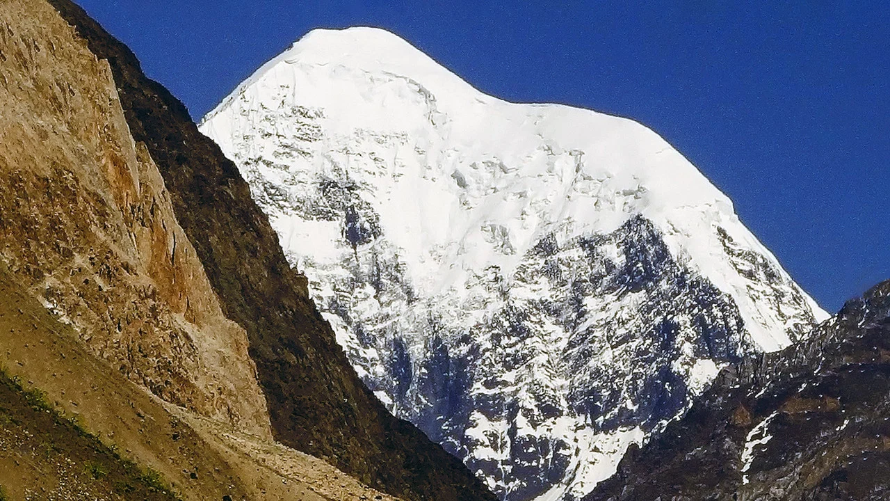 Shakhaur 7116m, Face Nord - 剧照