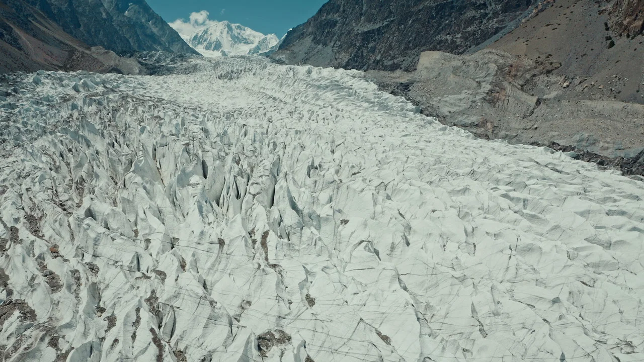 A Cry From The Mountains - 剧照