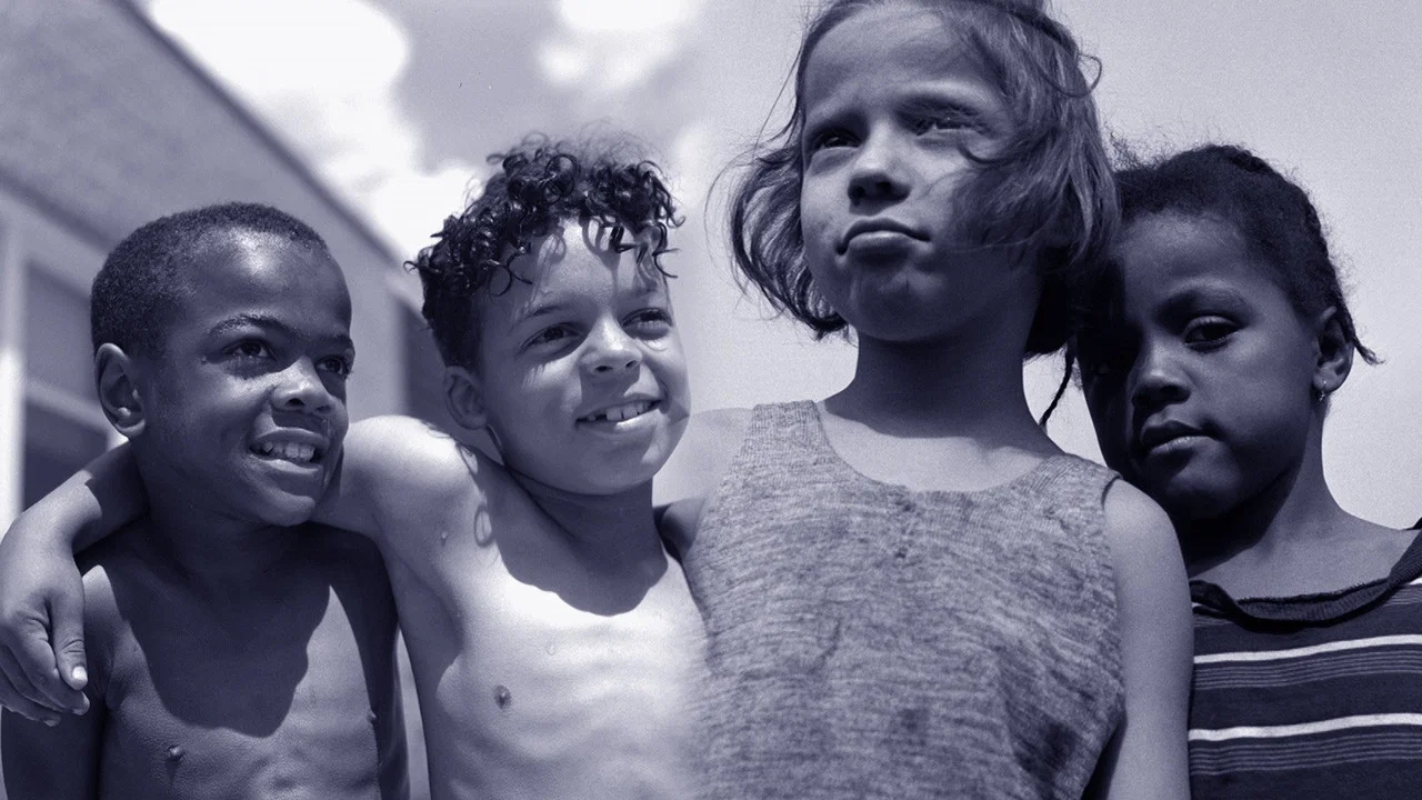 Through a Lens Darkly: Black Photographers and the Emergence of a People - 剧照