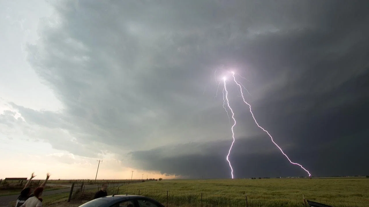 National Geographic: Inside the Mega Twister - 剧照