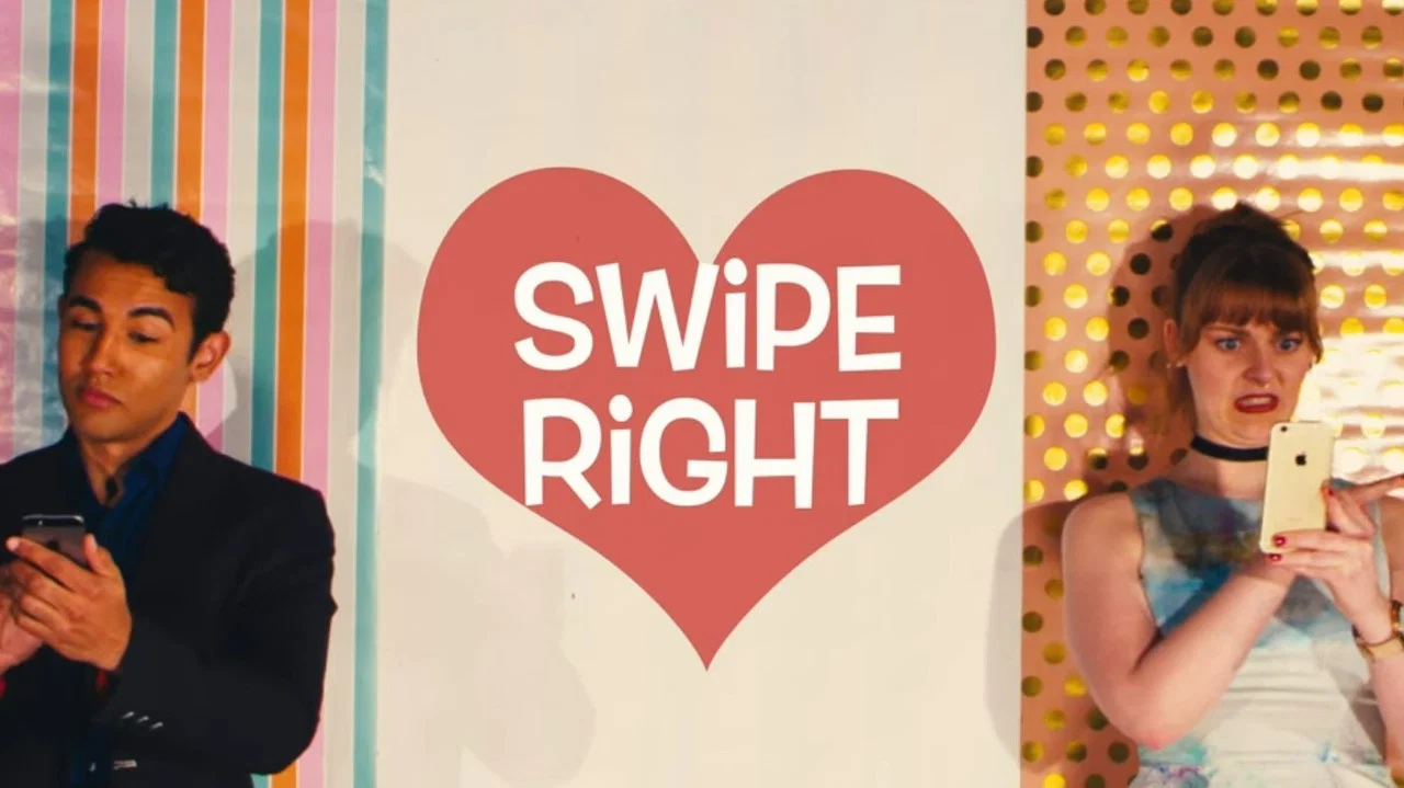 Swipe Right - 剧照