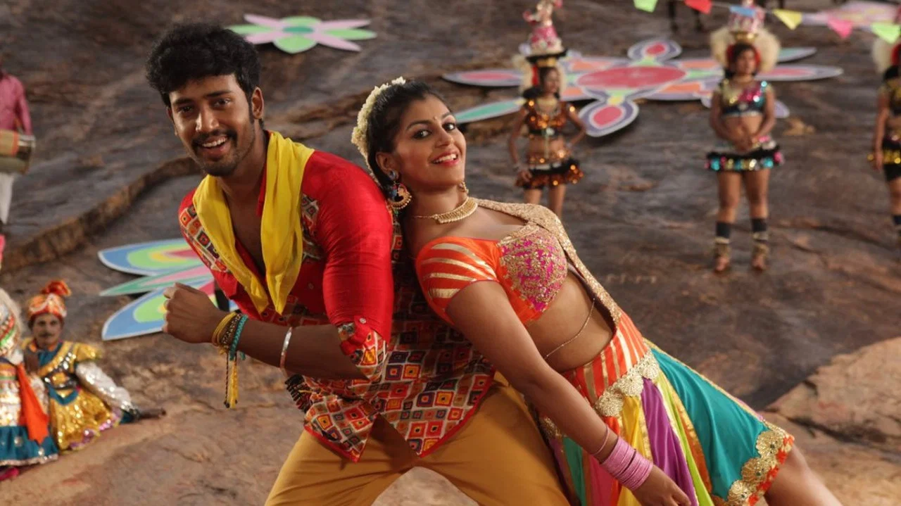 மணியார் குடும்பம் - 剧照