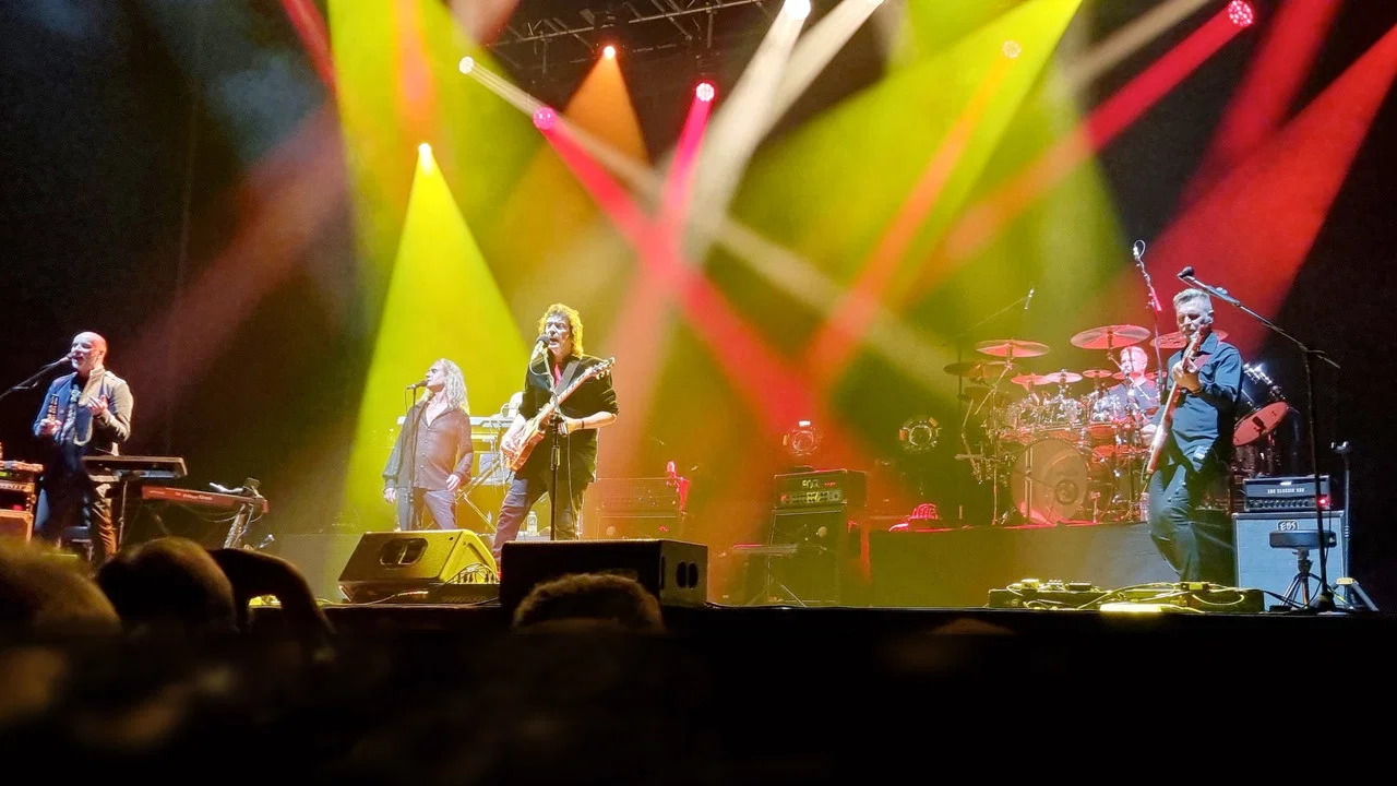 Steve Hackett &ndash; Foxtrot at Fifty + Hackett Highlights: Live in Brighton - 剧照