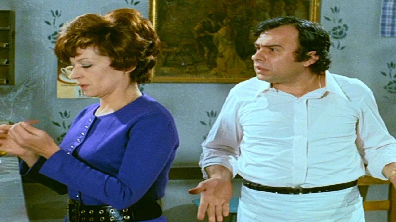 &Tau;&omicron; &Kappa;&omicron;&rho;&omicron;ϊ&delta;ά&kappa;&iota; &Tau;&eta;&sigmaf; &Pi;&rho;&iota;&gamma;&kappa;&eta;&pi;έ&sigma;&sigma;&alpha;&sigmaf; - 剧照