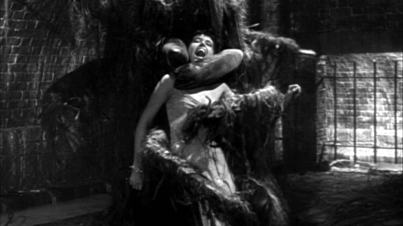 Womaneater - 剧照