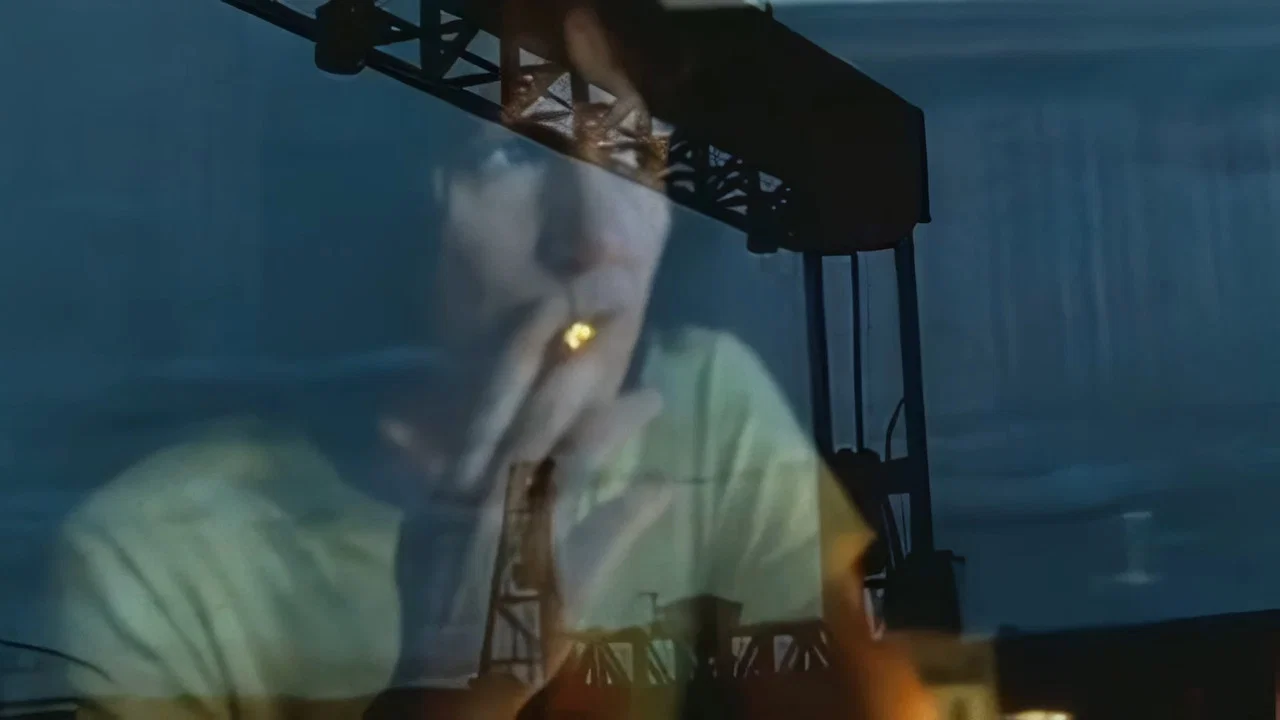 Strange Parallel - 剧照