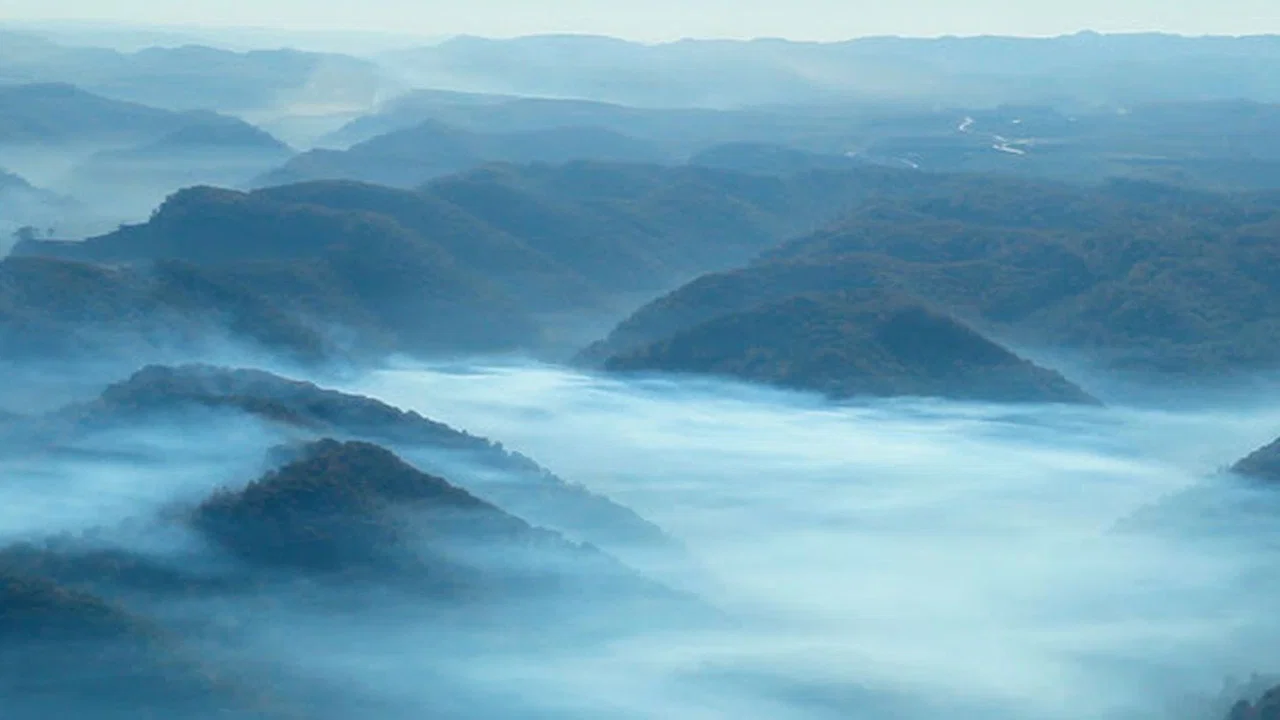 Running for the Mountains - 剧照