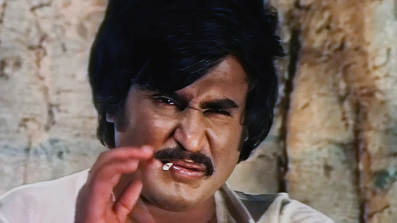 பதினாறு வயதினிலே - 剧照