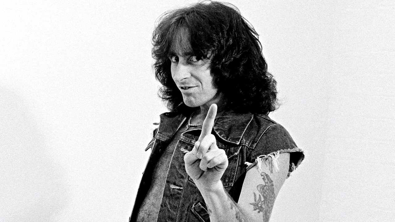 AC/DC - Plug Me In - 剧照