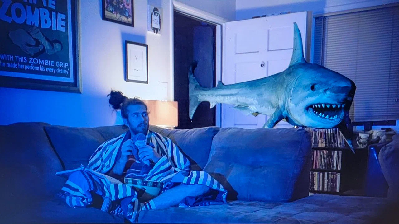 Bad CGI Sharks - 剧照