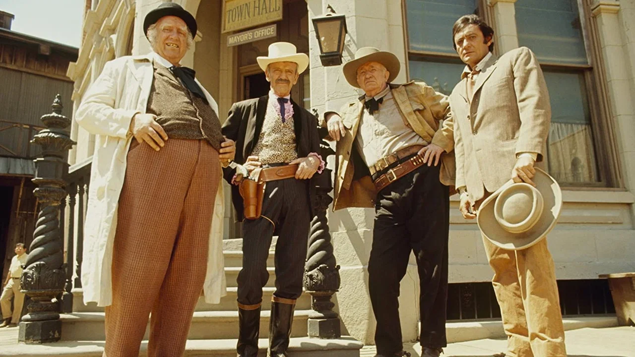 The Over-the-Hill Gang Rides Again - 剧照