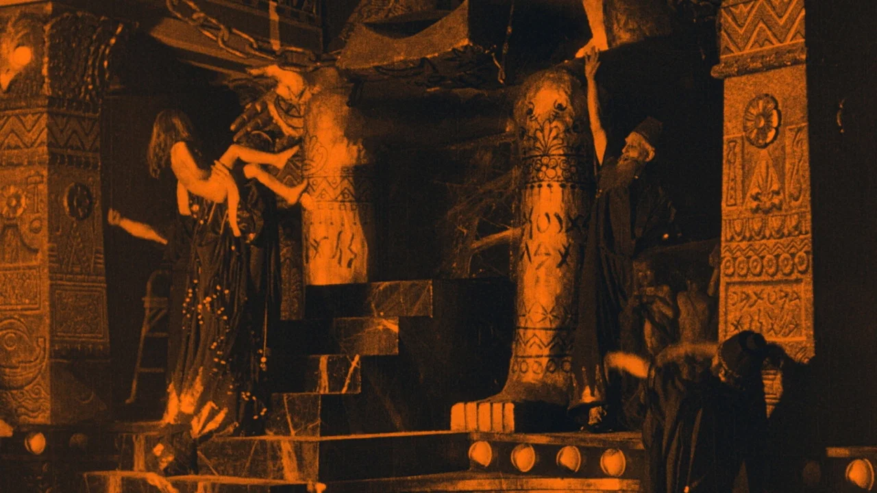 Italia: il fuoco, la cenere - 剧照