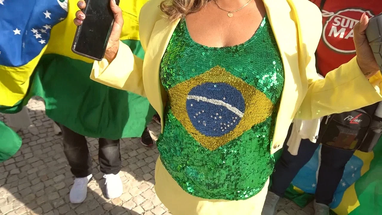 Dentro, fora do Brasil - 剧照