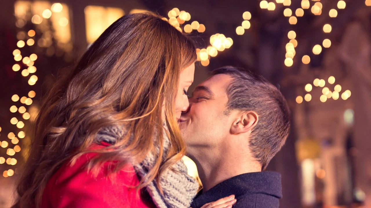 New Year's Kiss - 剧照