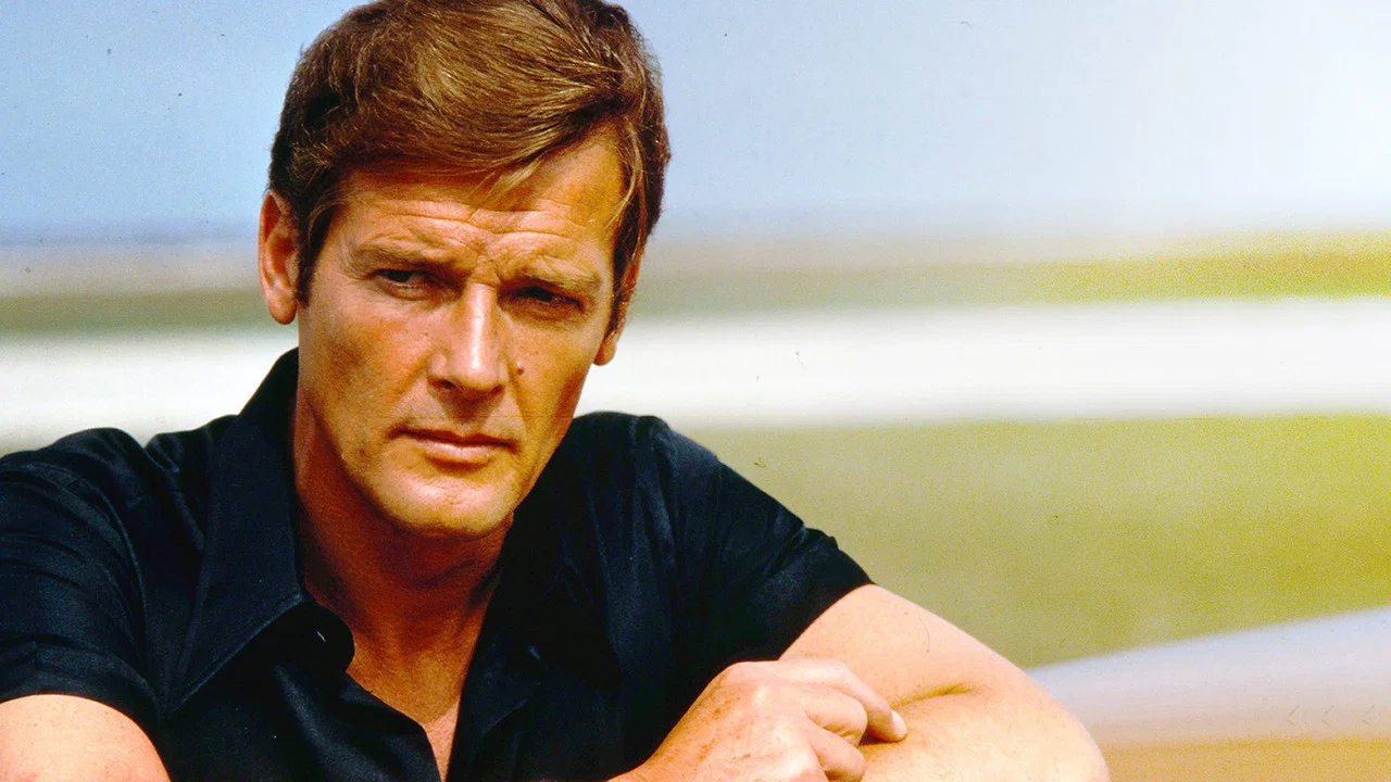 From Roger Moore with Love - 剧照