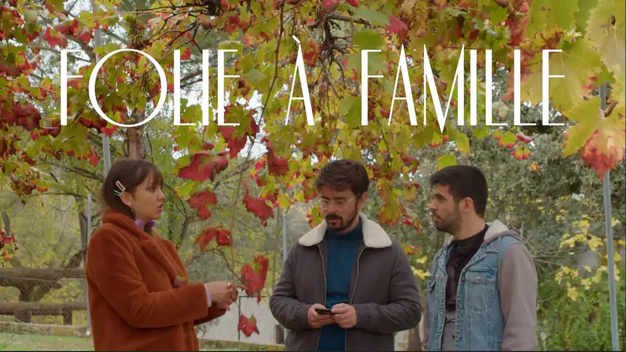 Folie &agrave; Famille - 剧照