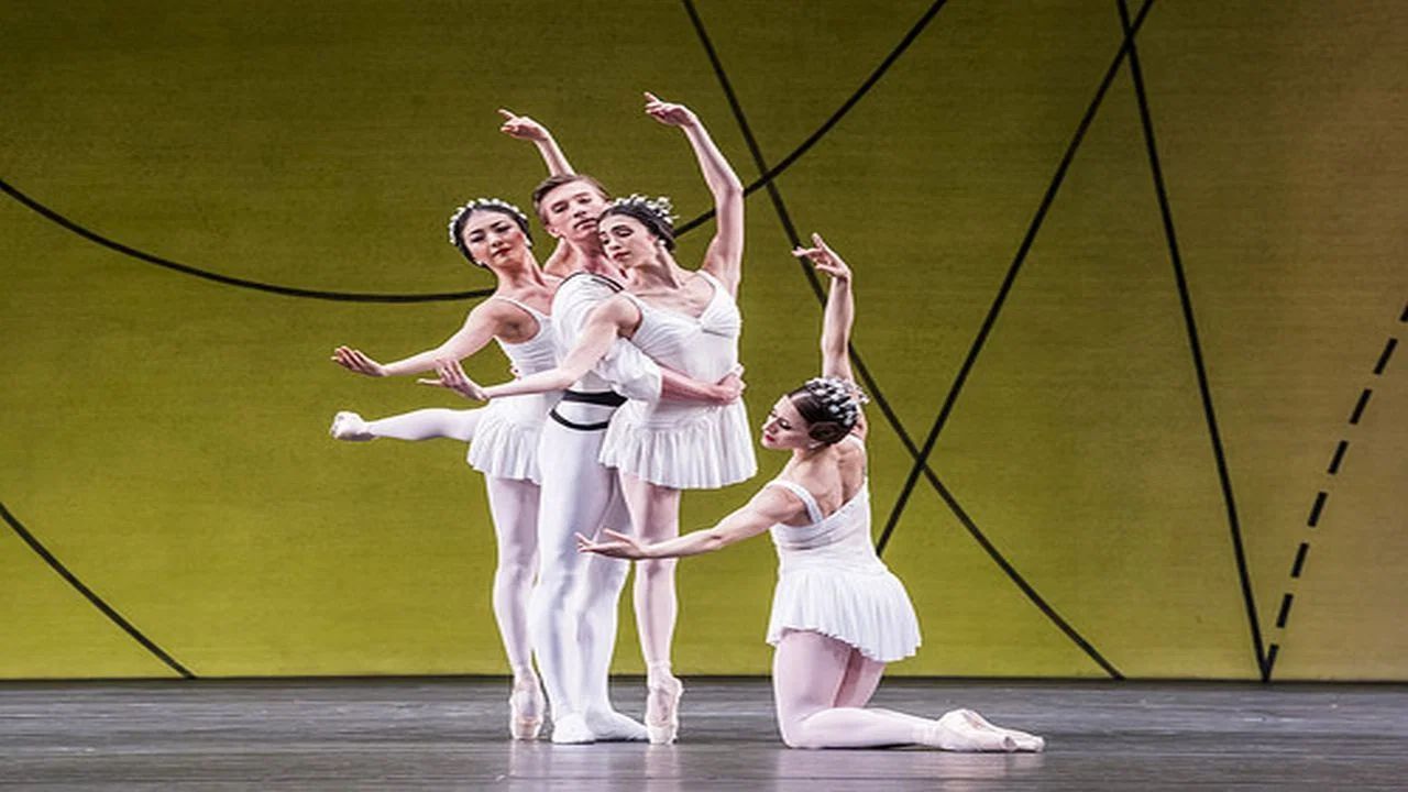 The ROH Live: The Dream / Symphonic Variations / Marguerite and Armand - 剧照